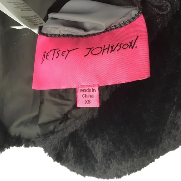 Betsey Johnson Black Faux Fur Vest Size Extra Small - Picture 5 of 6